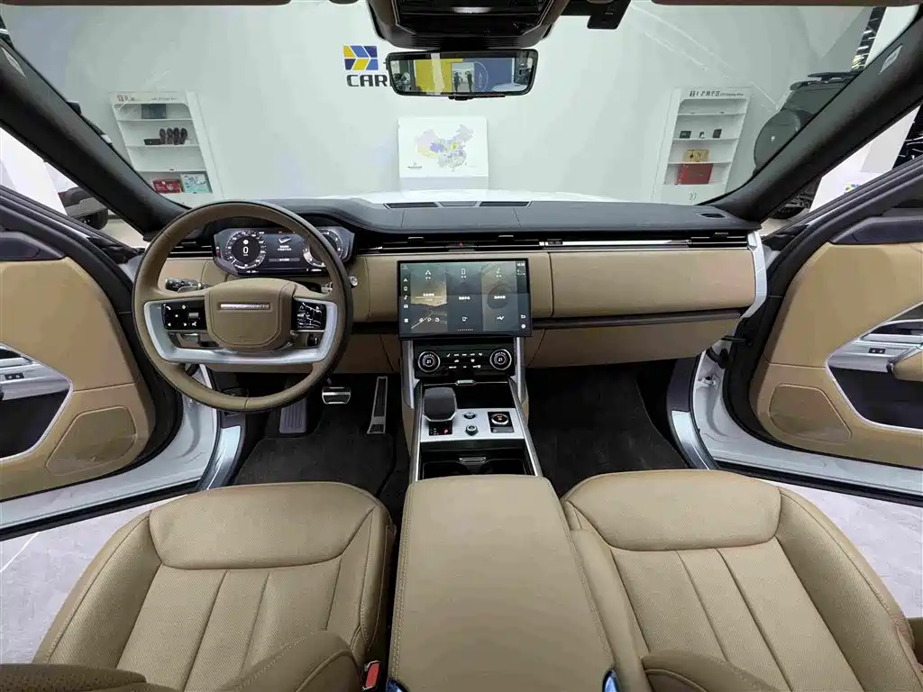 Land Rover Range Rover 2023 2023 3.0 L6 400PS Genesis Extended Version