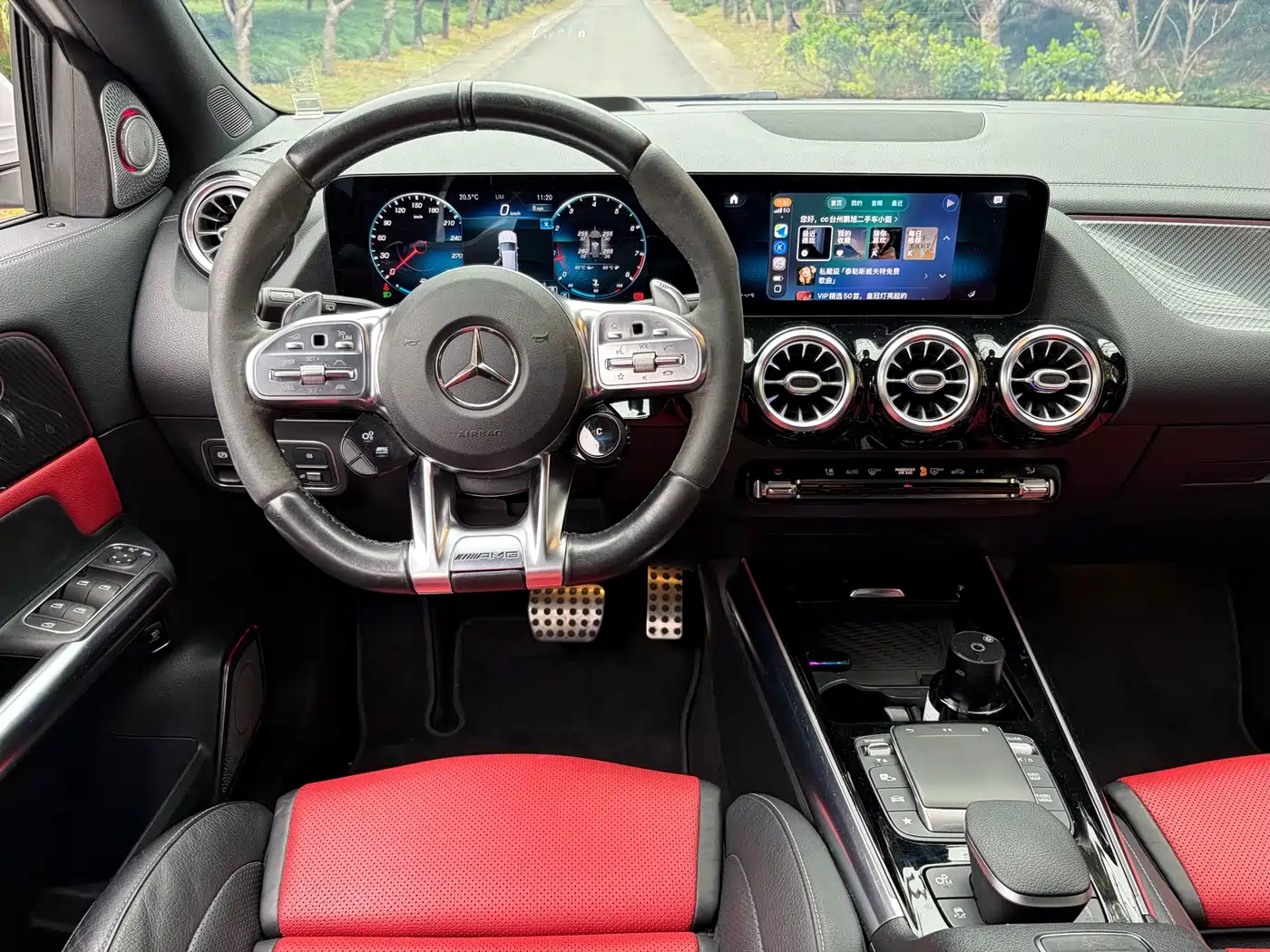 MERCEDES-BENZ GLA AMG