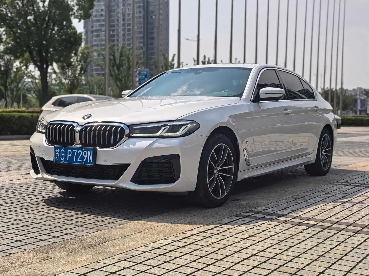BMW 5 Series 2021 525Li M Sport Package