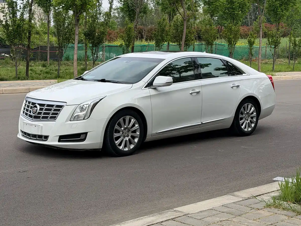 Cadillac XTS 2015 28T Comfort