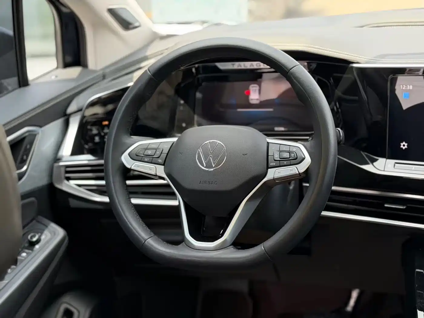 Volkswagen Talagon 2023 Facelift 530TSI 4WD Flagship Victory Pro Edition 7-Seater фото 9