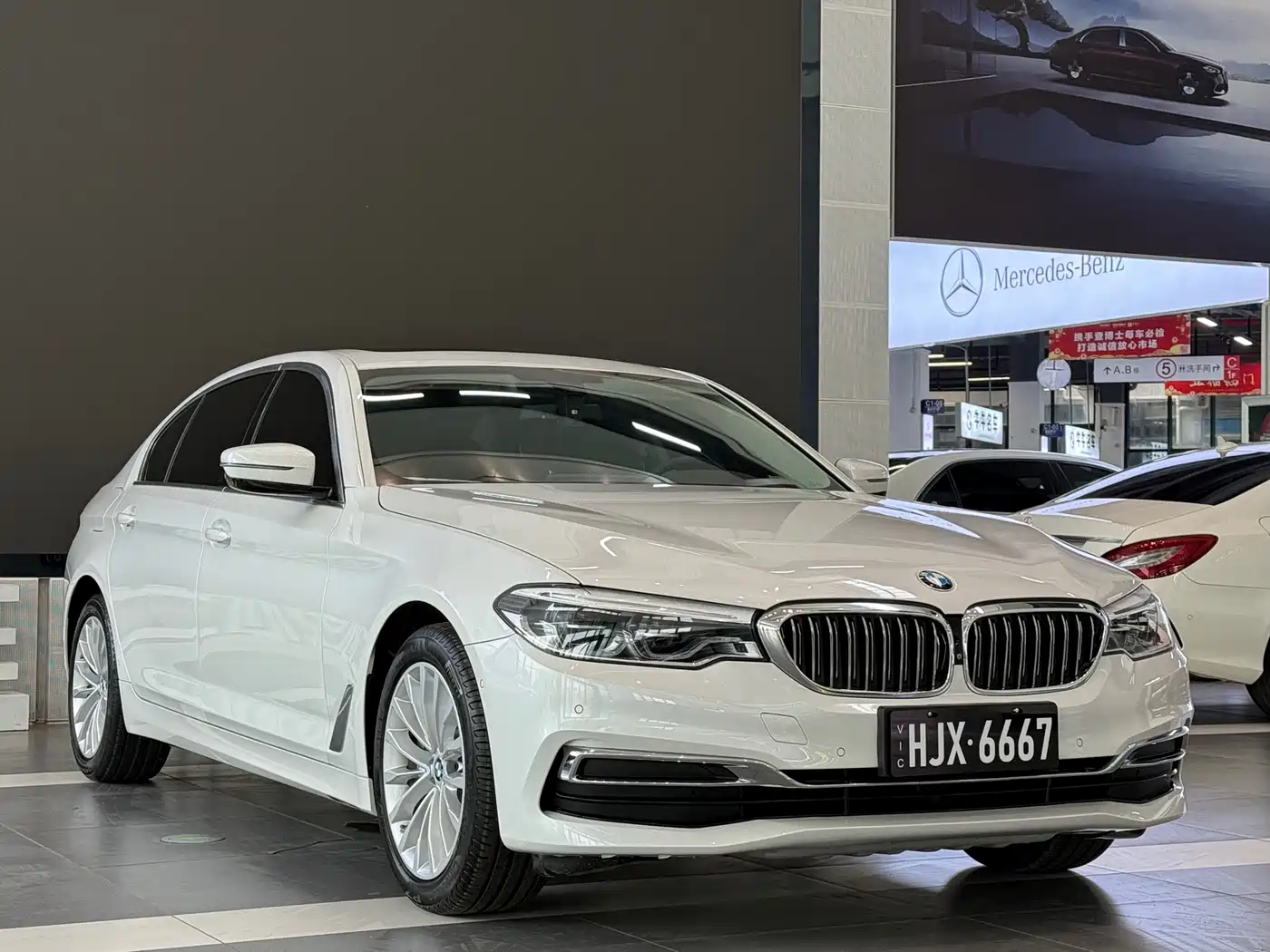 BMW 5 Series 2020 530Li Premium Luxury Package фото 3