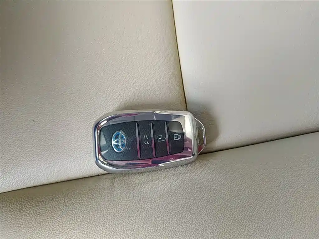 Toyota Corolla 2023 1.8L Smart Hybrid Dual Engine Elite Edition фото 9