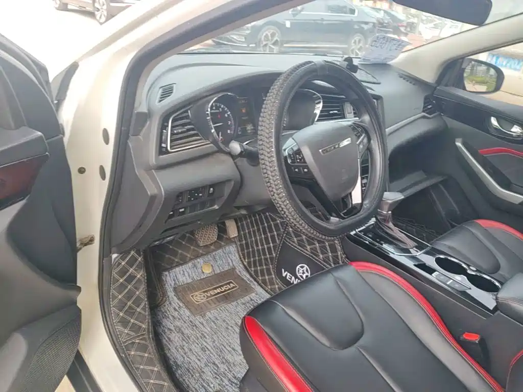 Venucia D60 2019 2019 1.6L XL CVT Smart Connect Elite Edition