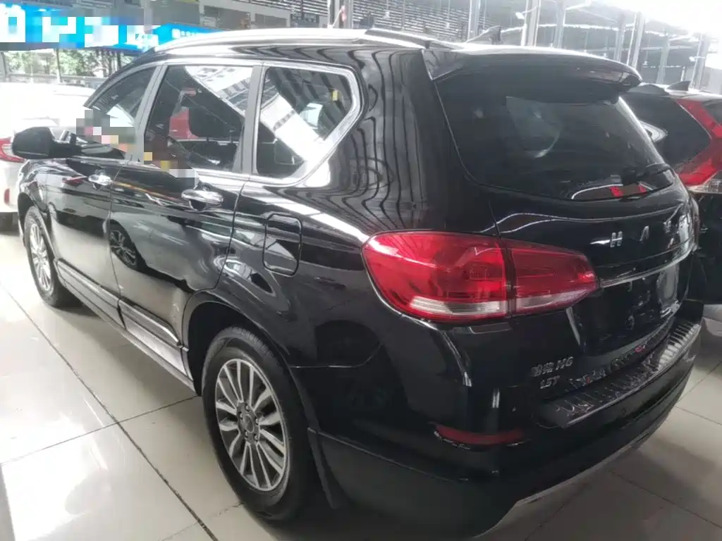 Photo 5 - Haval H6