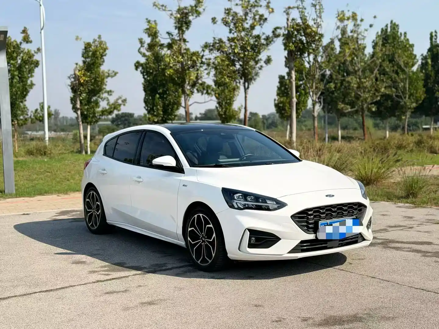 Фото 3 - Ford Focus