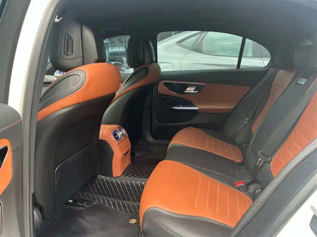 Mercedes-Benz C-Class 2023 Facelift II C 260 L Sport Edition фото 7