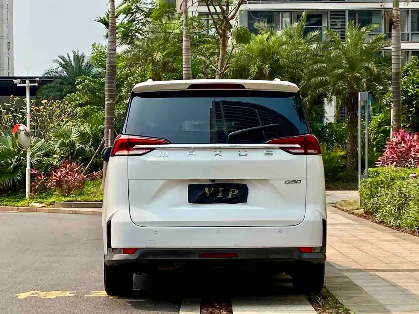 SAIC Maxus Maxus G50 2019 1.5T First Edition Automatic Luxury 6-Seater фото 17