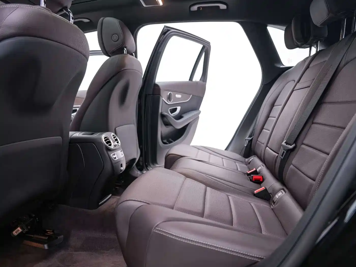 Mercedes-Benz GLC 2022 Facelift II GLC 260 L 4MATIC Sport Model фото 24
