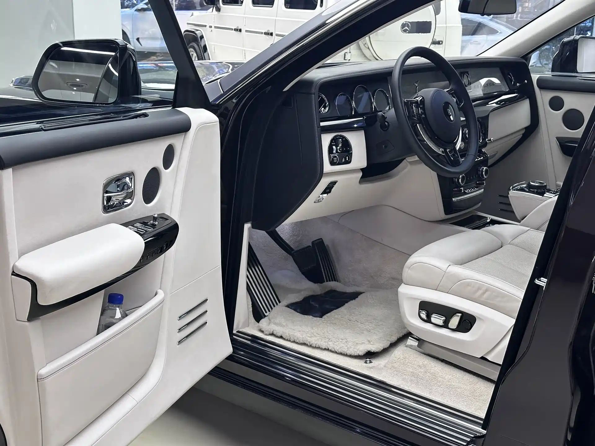 Фото 9 - Rolls-Royce Phantom