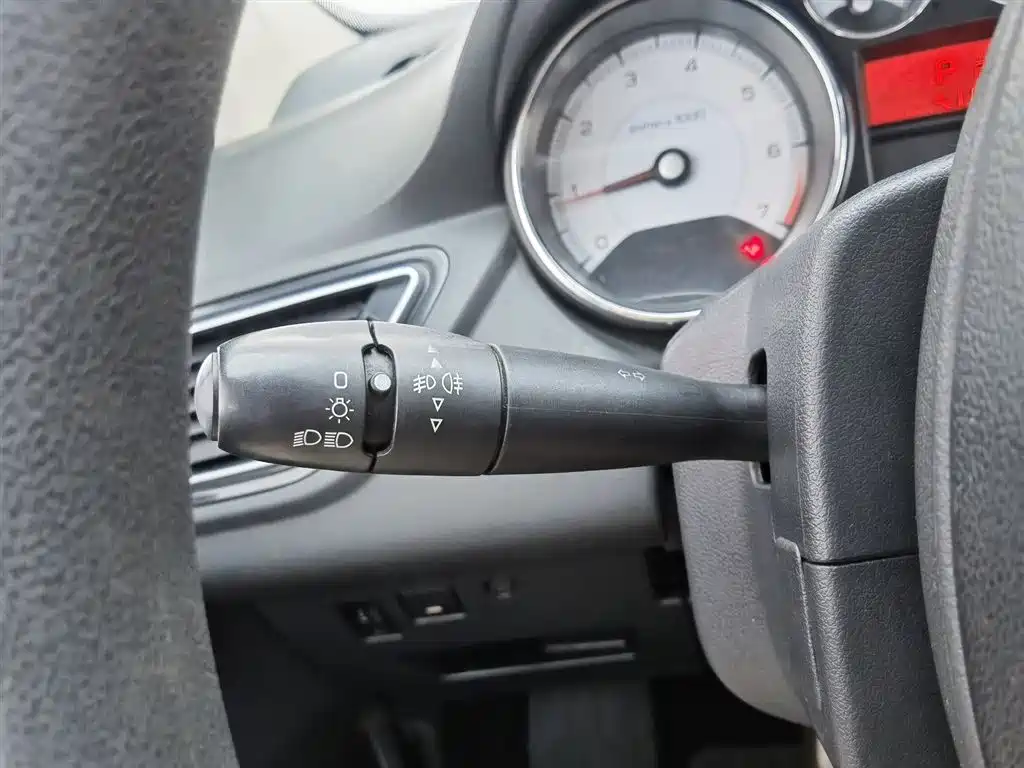 Peugeot 308 2012 1.6L Automatic Trend Type фото 21