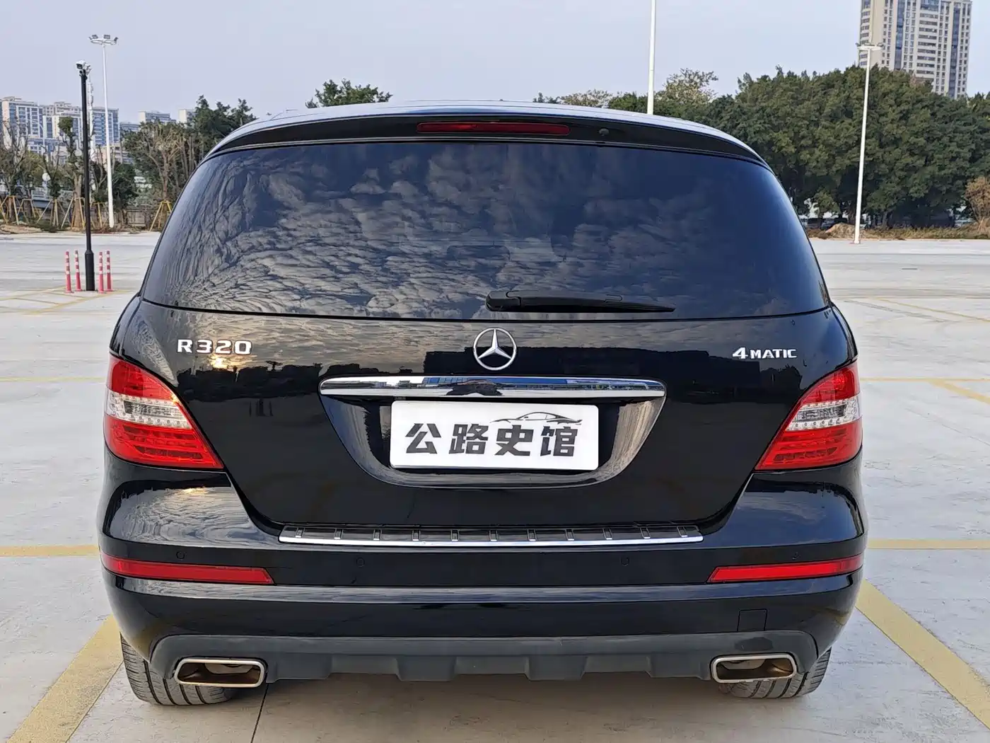Mercedes-Benz R-Class 2017 R 320 4MATIC Business Collector's Edition фото 4