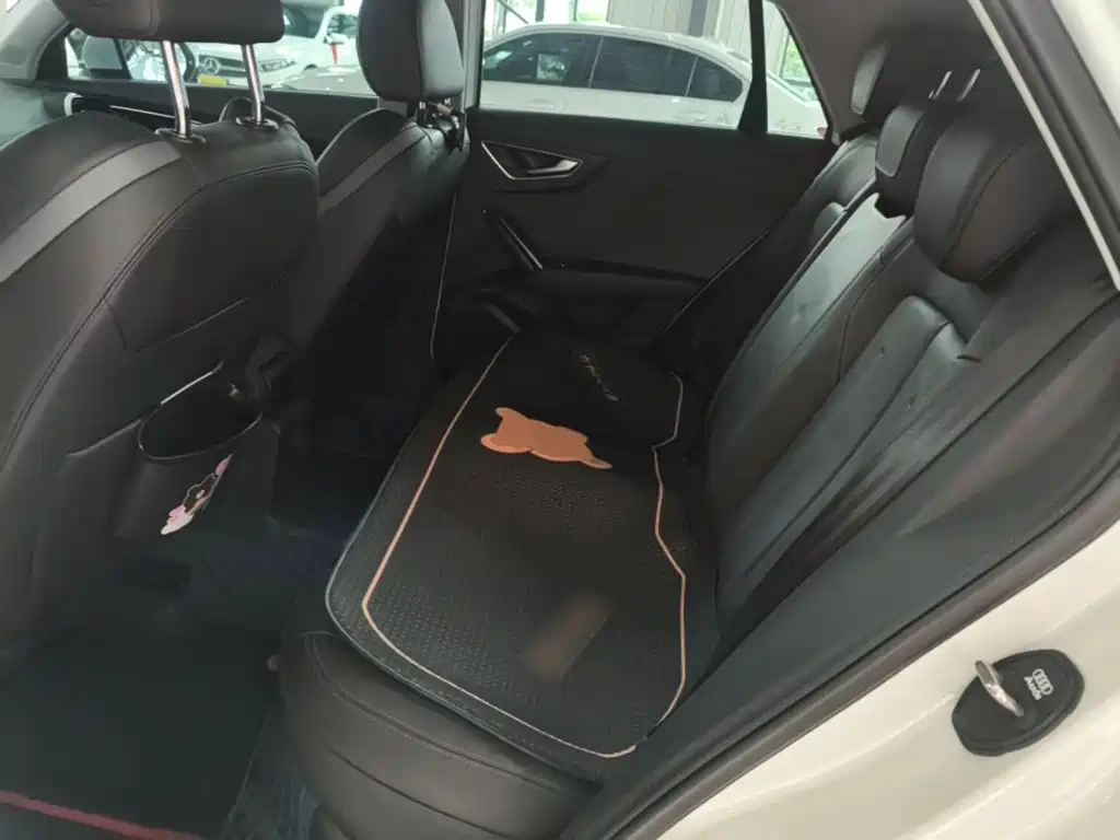 Фото 17 - Audi Q2L