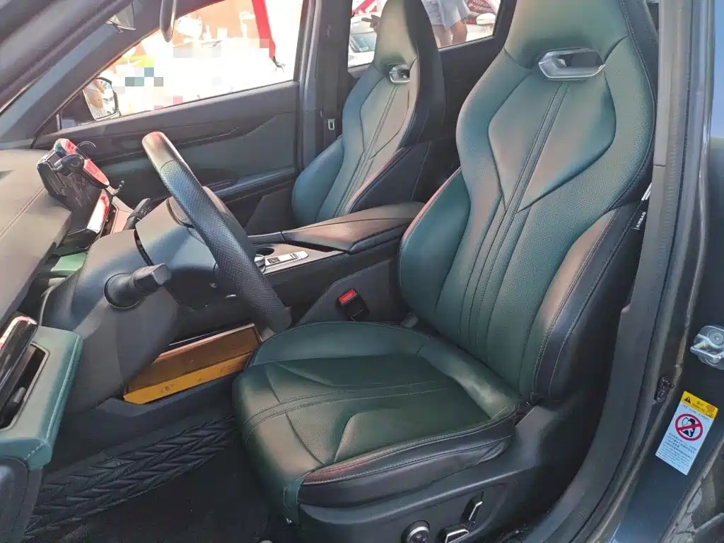 Changan UNI-V iDD 2024 2024 Blue Whale Smart iDD 136km Smart Premium