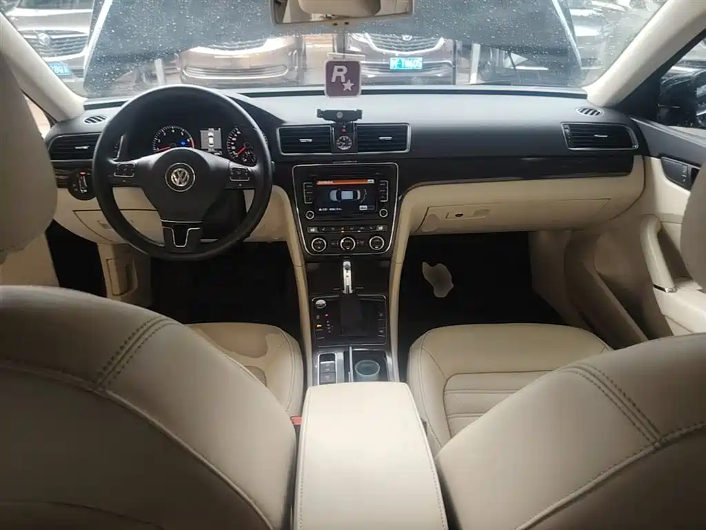 Volkswagen Passat 2013 1.8TSI DSG Yuzun фото 10