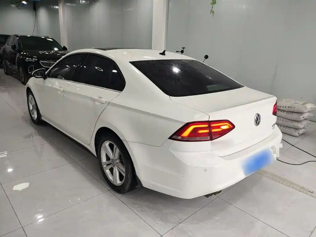 Volkswagen Lamando 2018 280TSI DSG Comfort Edition фото 5