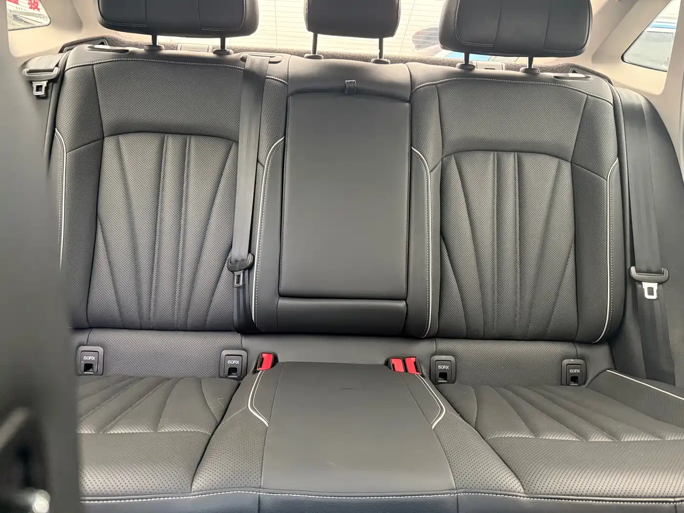 Photo 5 - Volkswagen Passat