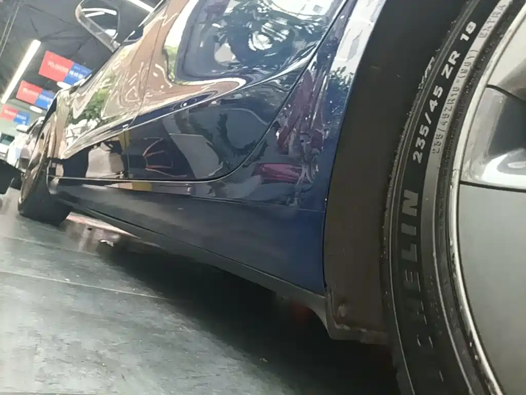 Фото 20 - Tesla Model 3