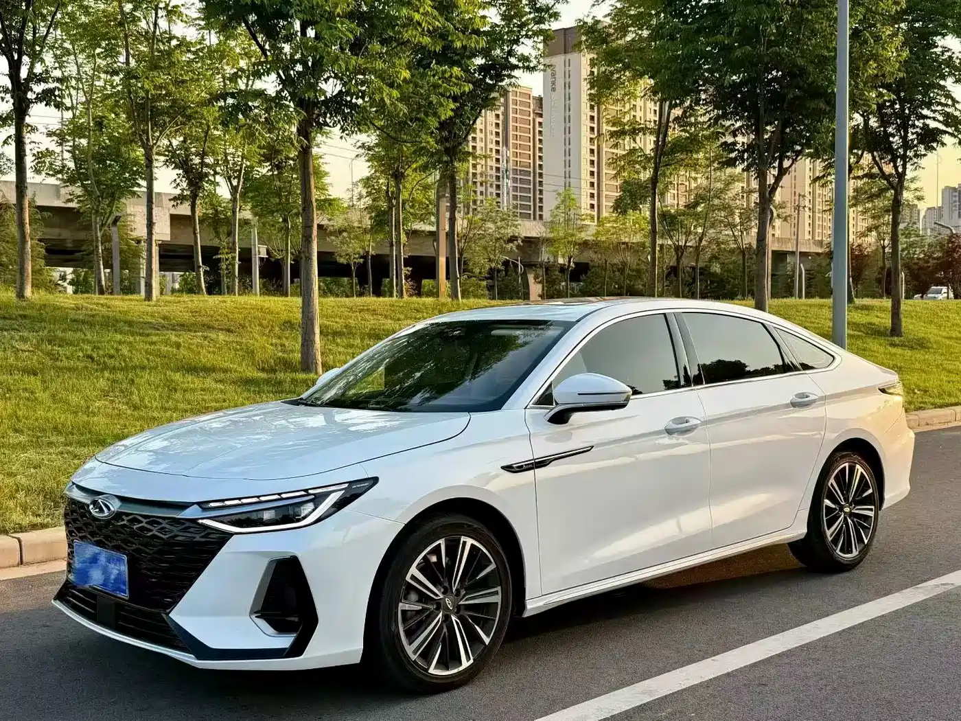 CHERY ARRIZO 8