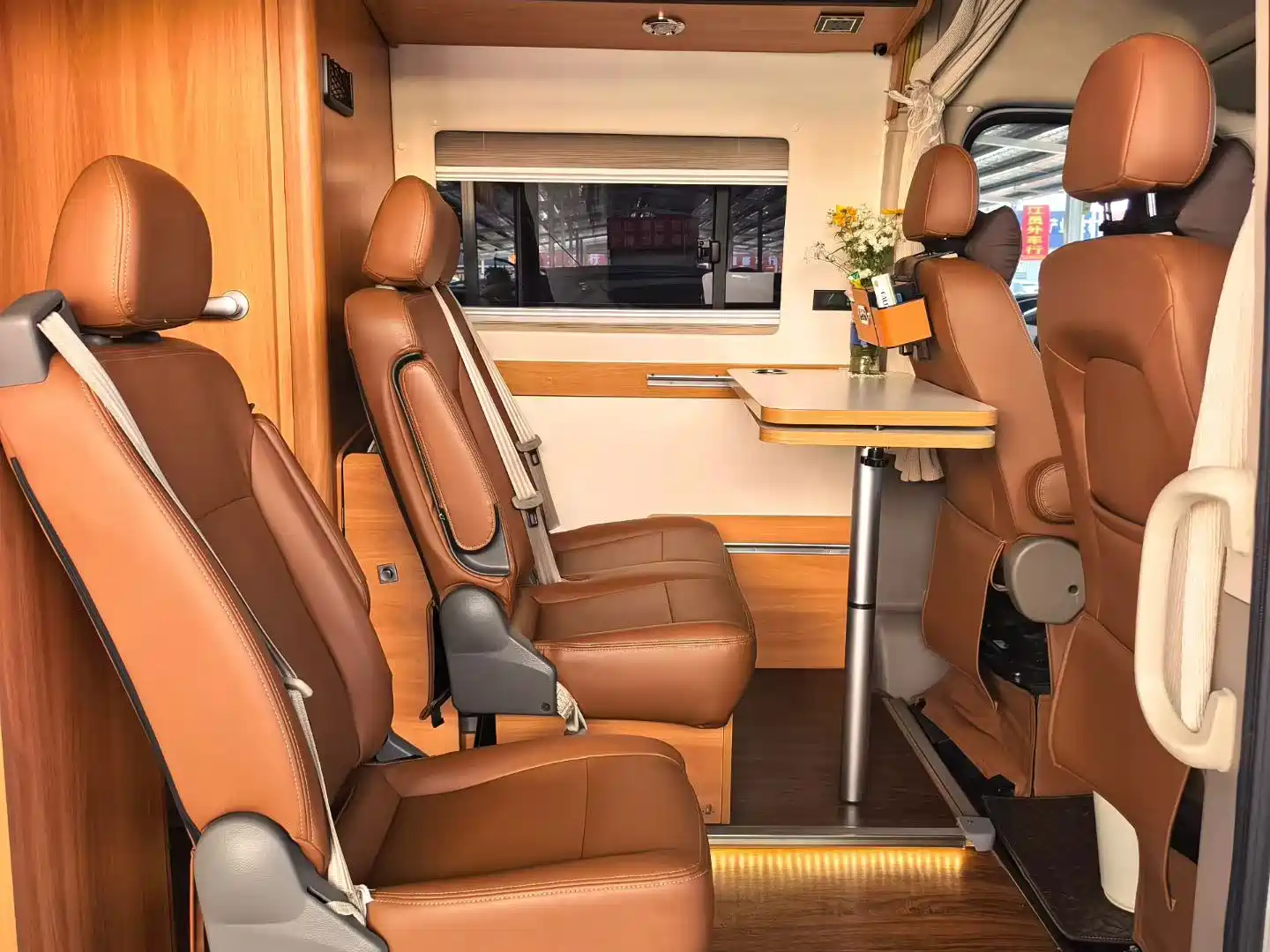 Фото 8 - Maxus V80 RV