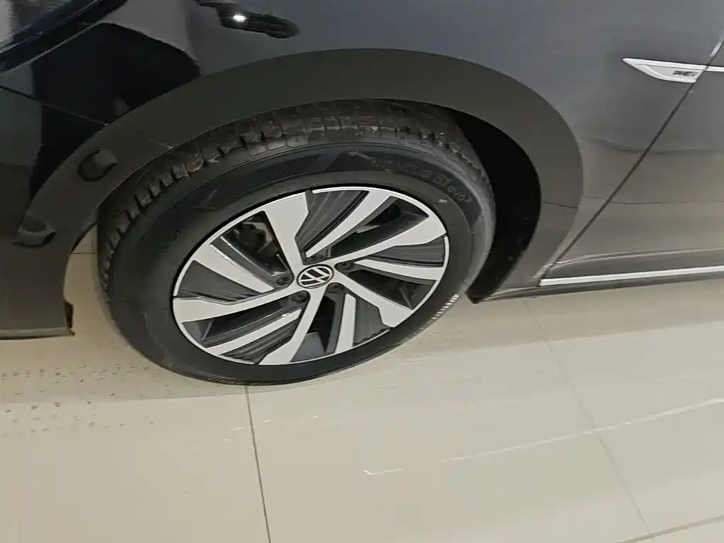 Volkswagen Passat New Energy 2022 Facelift 430PHEV Hybrid Elite Edition фото 23
