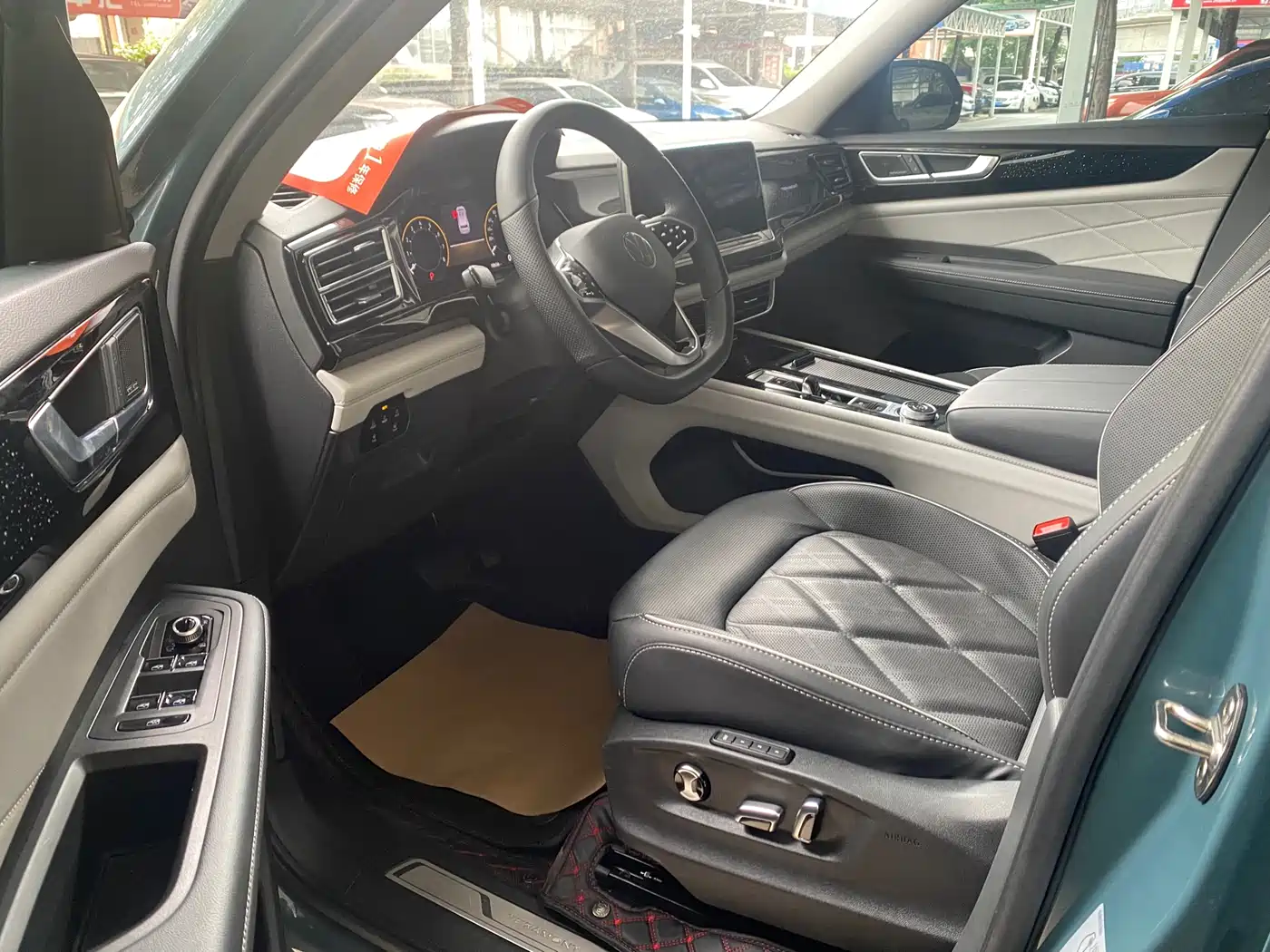 Volkswagen Teramont 2023 380TSI AWD Premium Flagship Edition фото 4