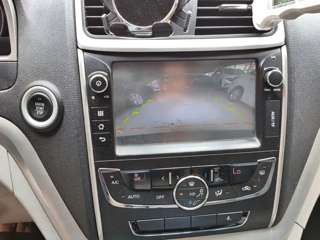 Geely Emgrand 2014 2014 Sedan 1.3T CVT Elite