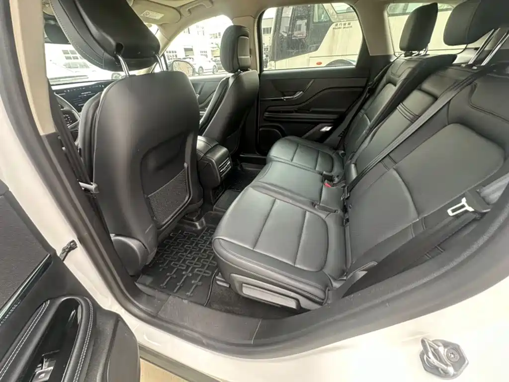 Lincoln Adventurer 2025 2024 2.0T FWD Elegance Edition