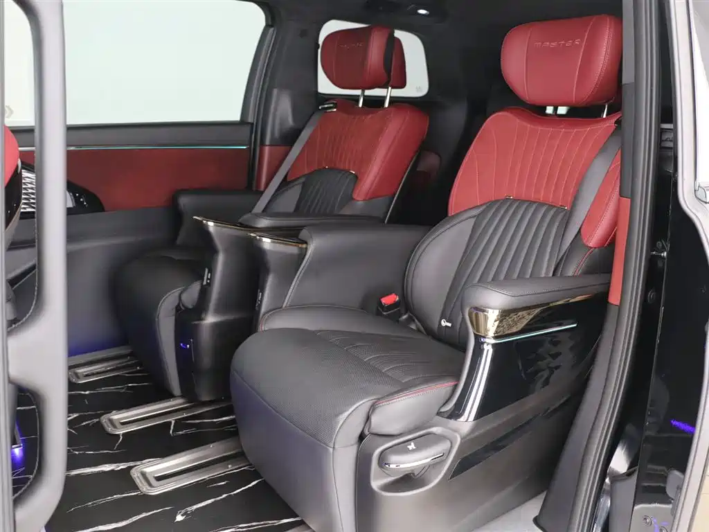 GAC Trumpchi Trumpchi M8 2024 Patriarch Series 400T Ultimate Edition фото 4