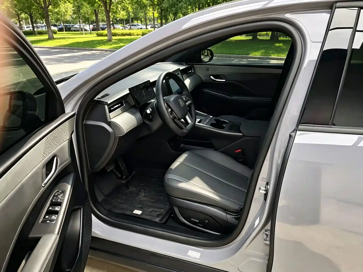 BYD Qin PLUS 2026 2026 Model DM-i 210KM Progressive Edition