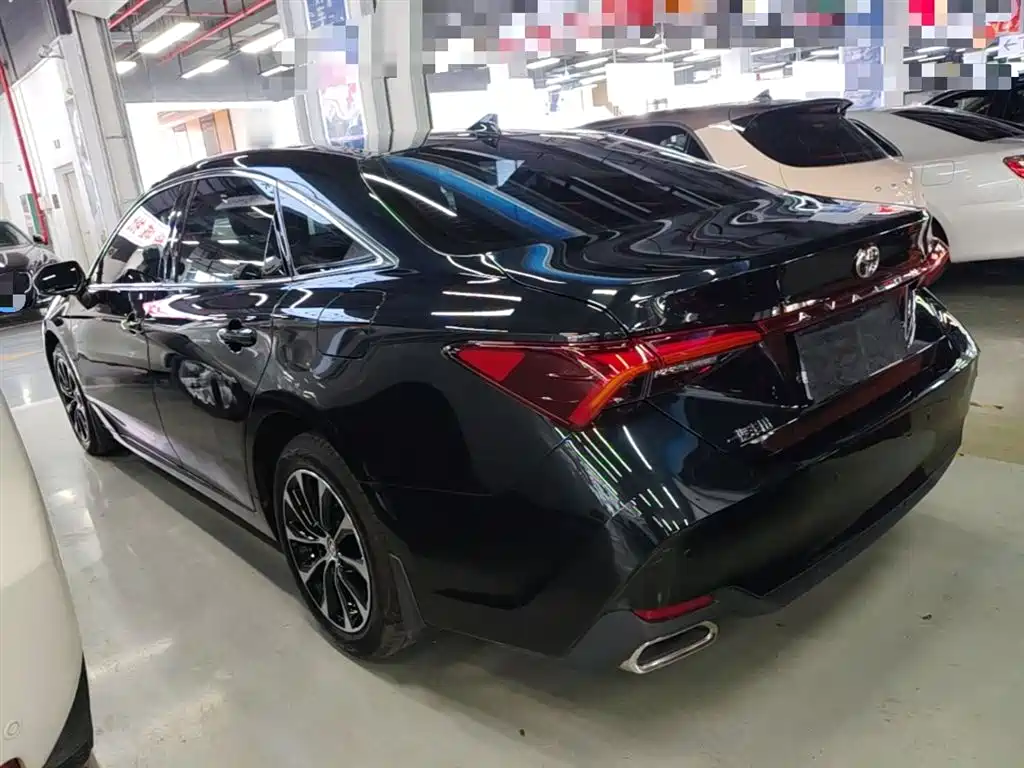 Toyota Avalon 2023 2.0L Premium Selection фото 5