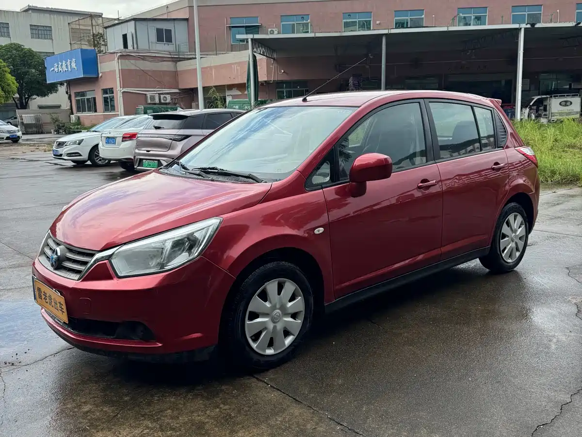 Venucia R50 2013 2013 1.6L Auto Fashion