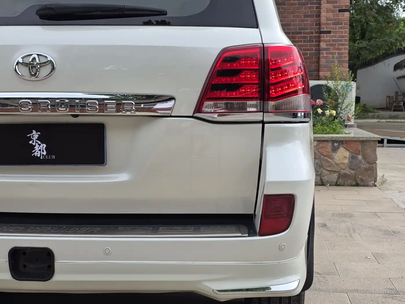 Toyota Land Cruiser (Import) 2015 4.0L V6 Middle East Limited Edition фото 26