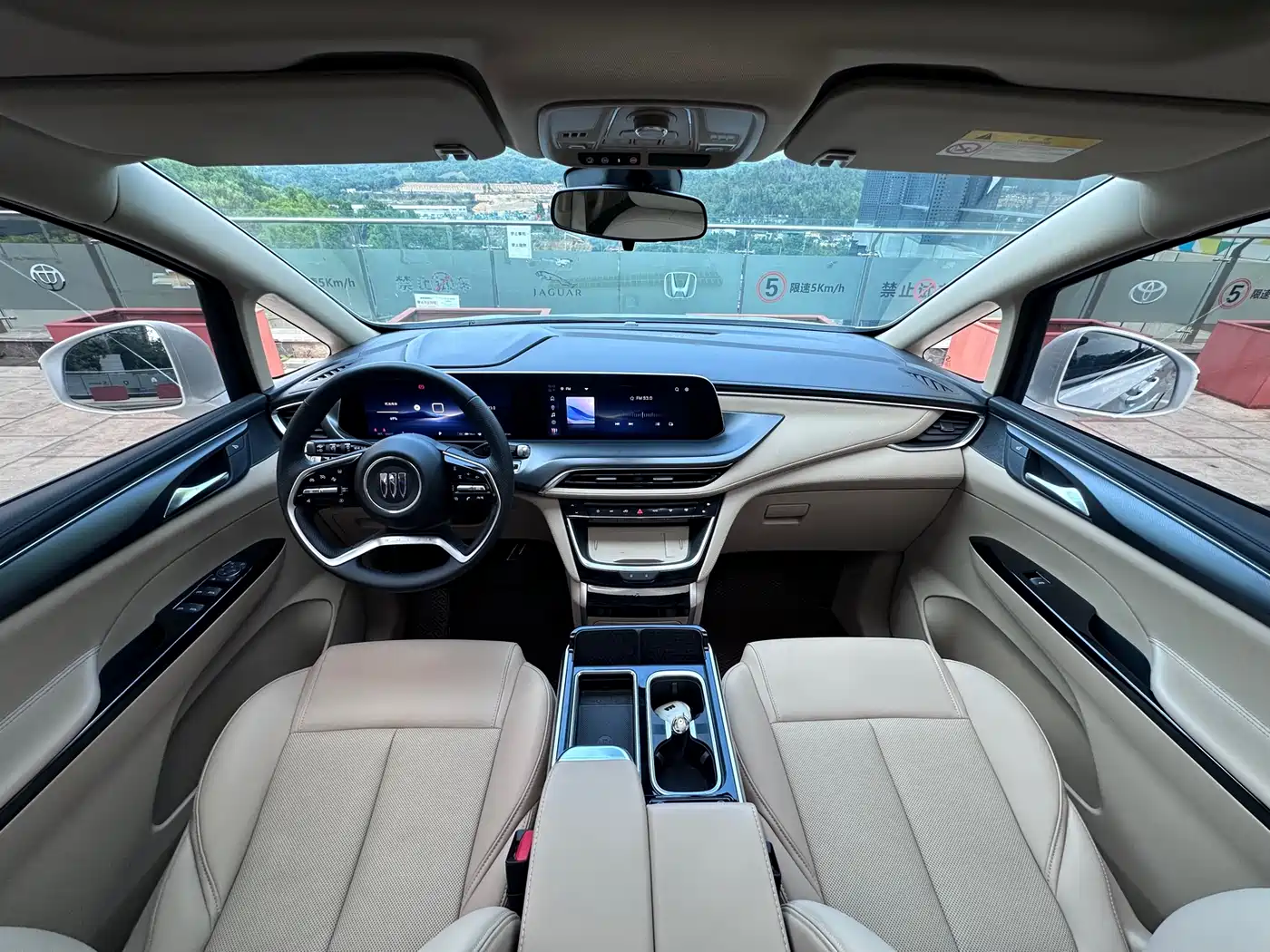 Buick GL8 New Energy 2025 Land Honor Premium Edition 7-Seater фото 8