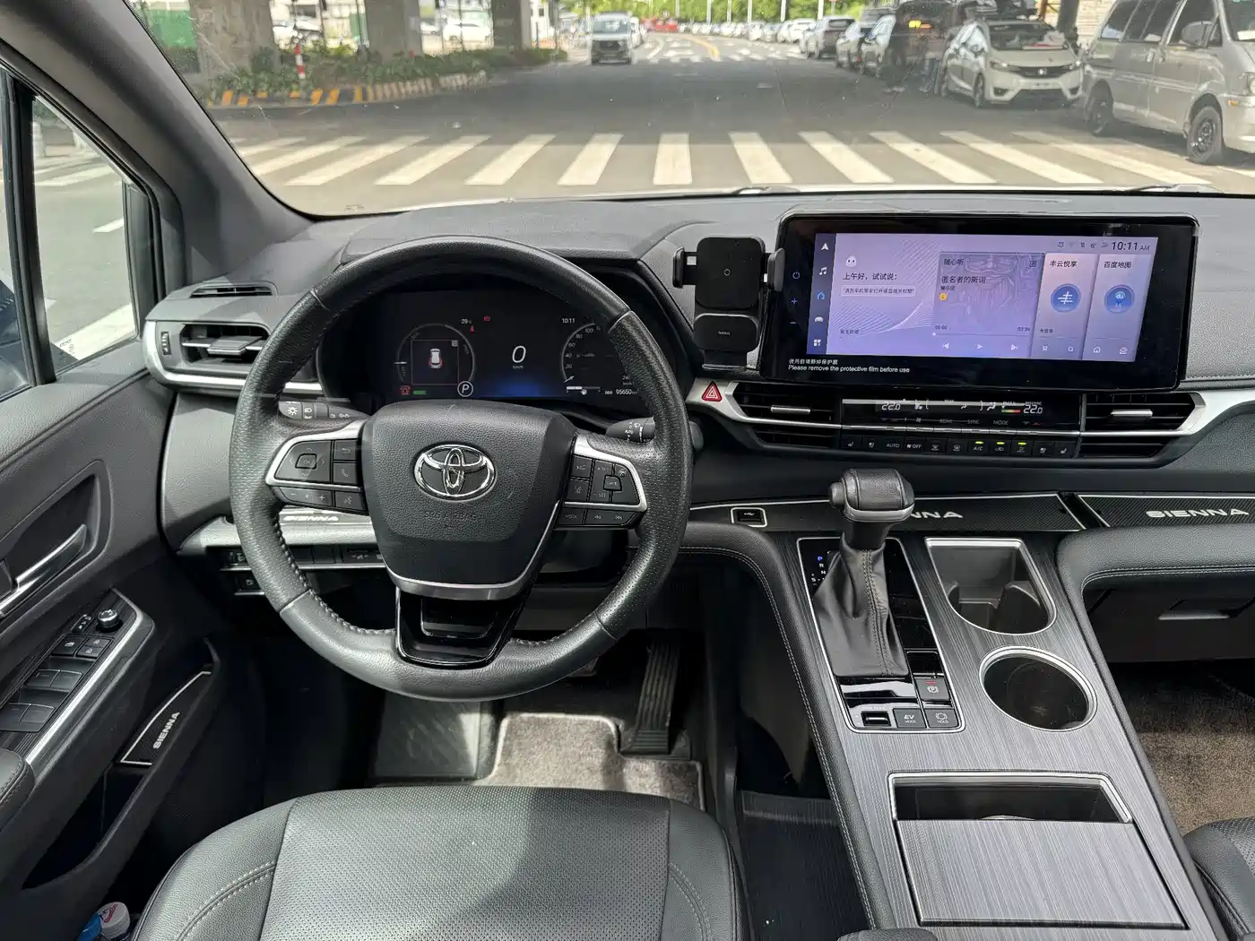 TOYOTA SIENNA