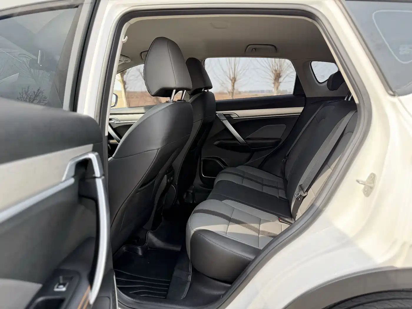 GEELY AUTOMOBILE BINYUE