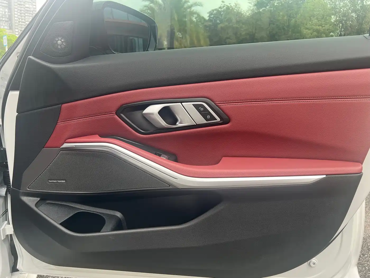 BMW 3 Series 2023 325Li M Sport Black Night Package фото 12