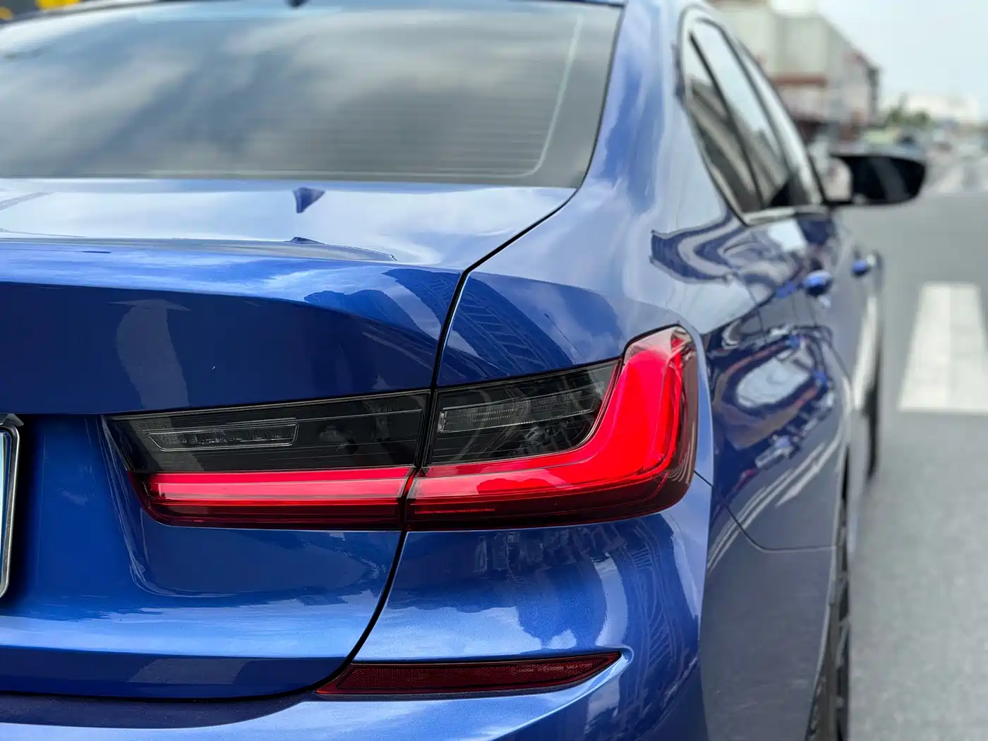 Photo 20 - BMW 3 Series