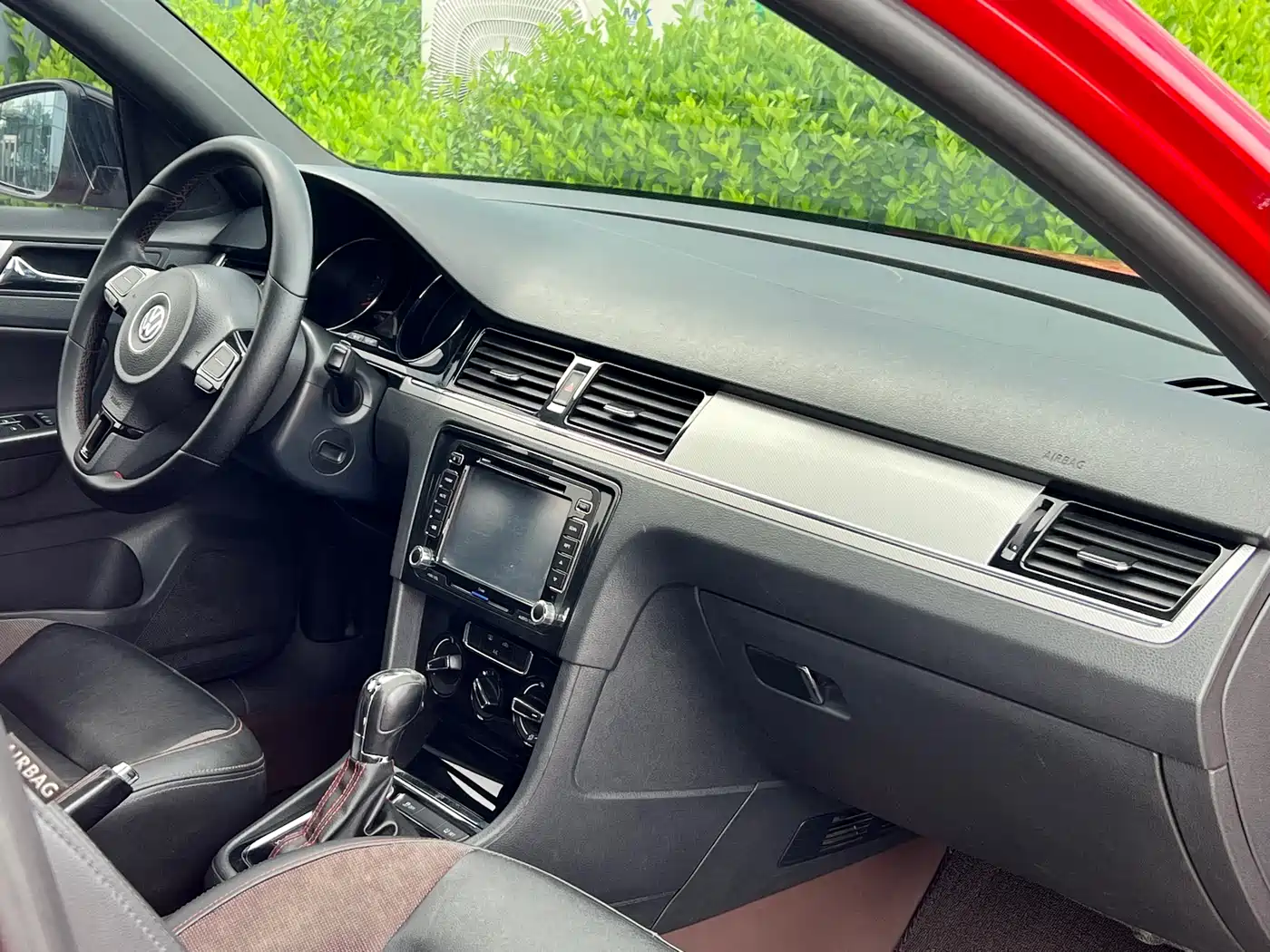 Volkswagen Bora 2014 1.4TSI Automatic Sportline фото 9