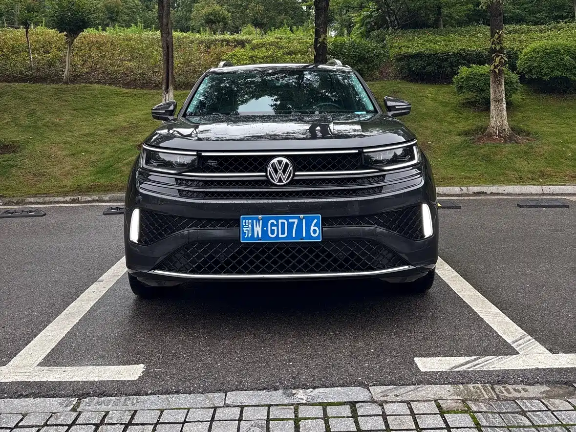 Volkswagen Talagon 2023 380TSI 4WD R-Line Touring Edition фото 2
