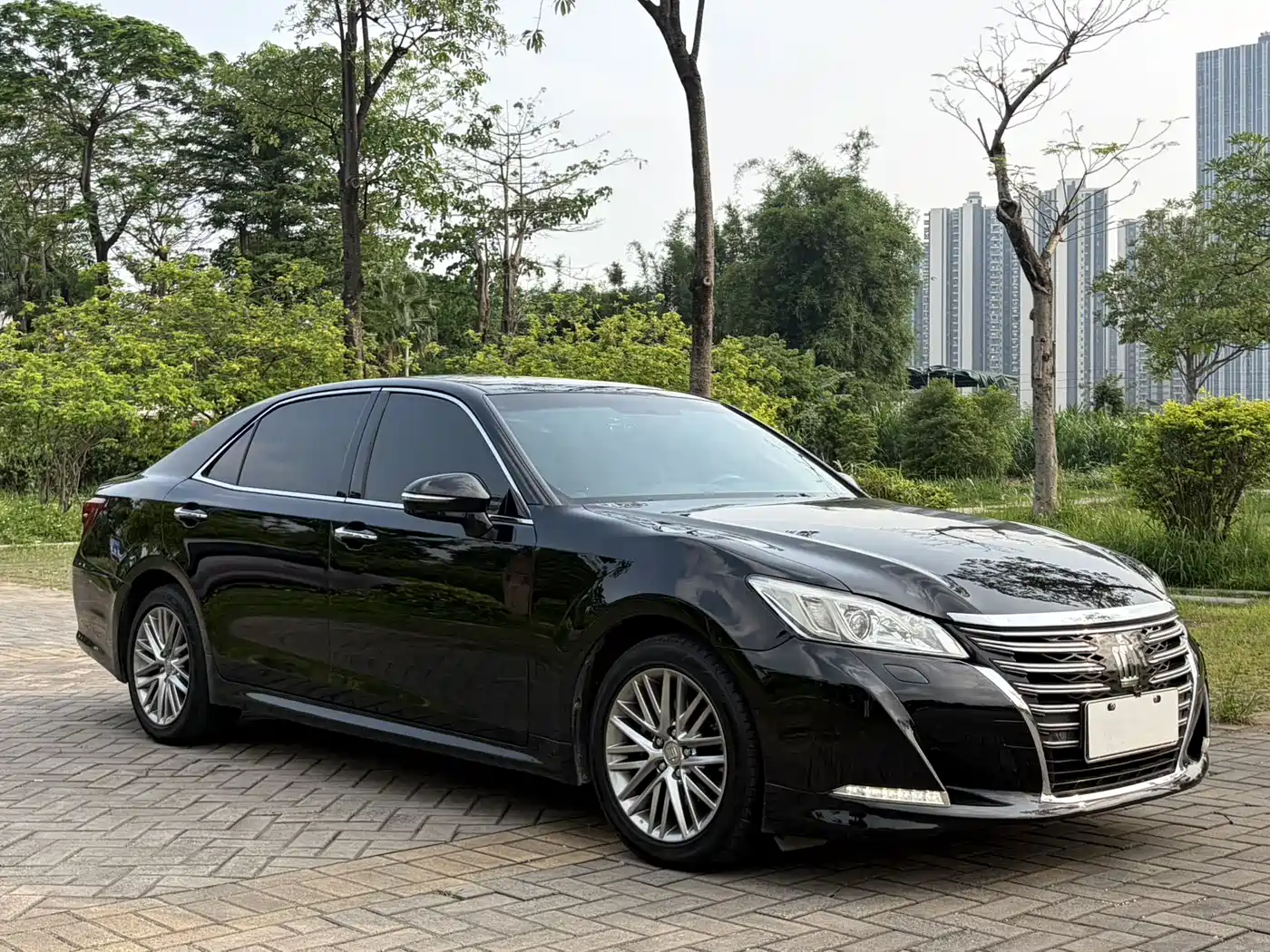 Toyota Crown 2015 2.0T Fashion фото 2