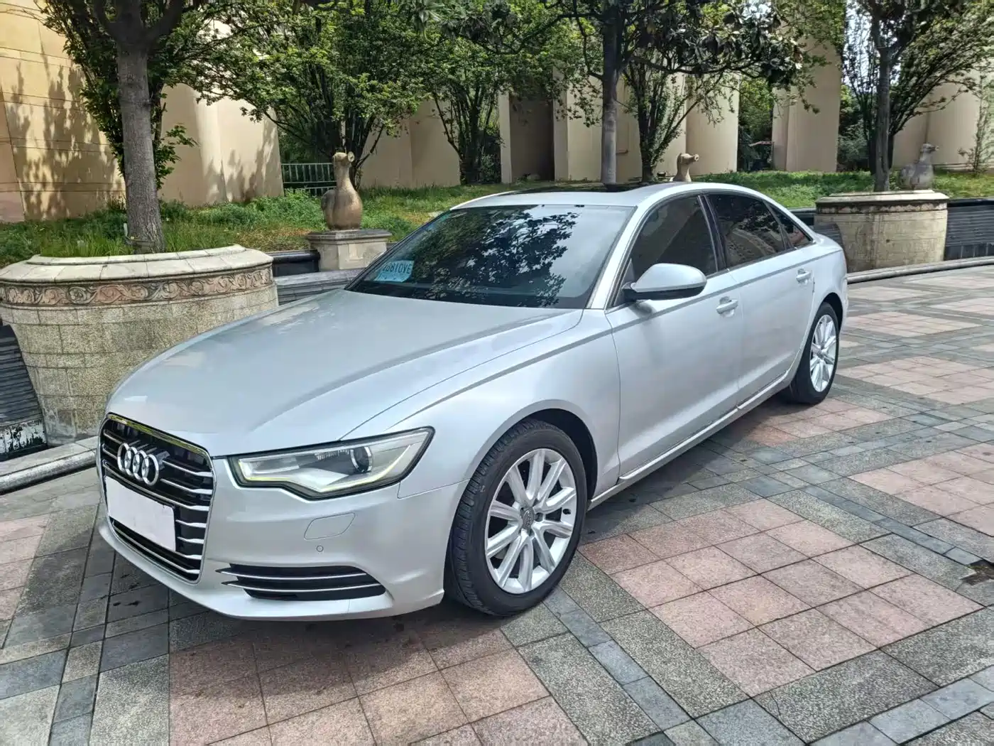 Audi A6L 2012 35 FSI Luxury