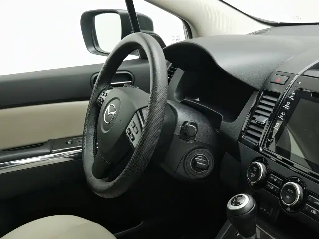 Mazda 8 2016 2015 2.5L Navigator Edition