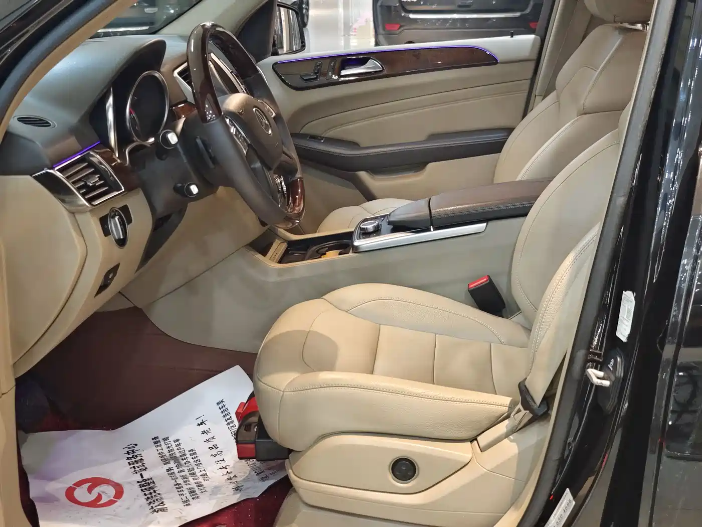 Mercedes-Benz M-Class 2012 Model ML 350 Luxury фото 10