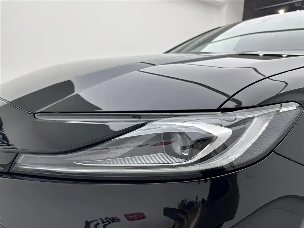 Toyota Camry 2024 Model Dual Hybrid 2.0HXS Sport Plus Edition фото 27