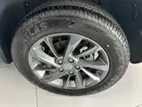Фото 8 - Geely Coolray
