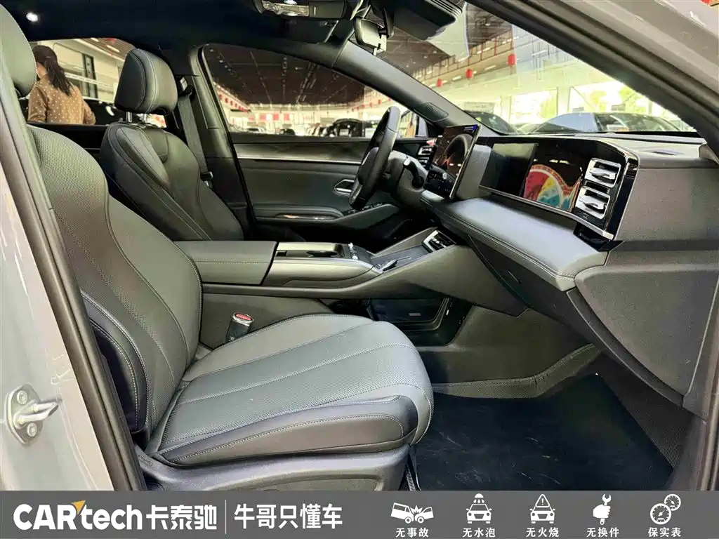 BYD Qin L 2026 Model DM-i 210KM Superior Edition фото 27