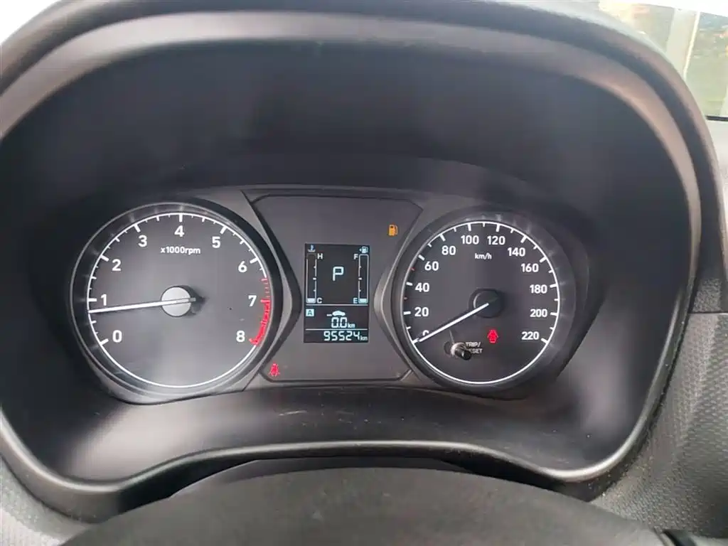 Hyundai Verna 2017 1.4L Auto Jump Edition (China V) фото 12