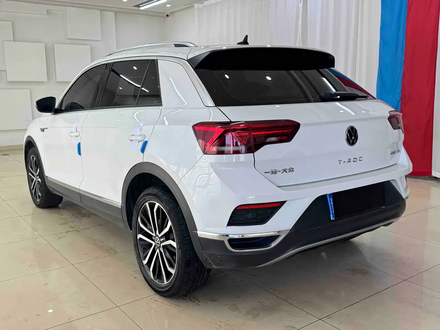 Volkswagen T-ROC 2022 280TSI DSG 2WD Comfort PLUS фото 4