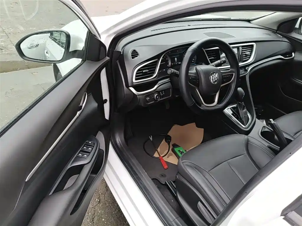 Buick Excelle 2021 Facelift Exemplar 1.5L Auto Progressive фото 16